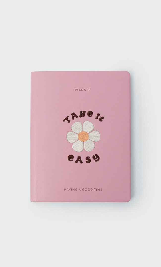 

Stradivarius Terminkalender Take It Easy Kaugummirosa 103