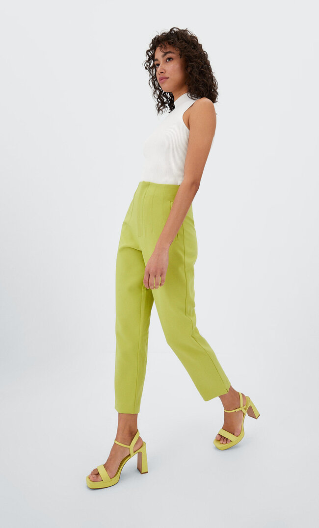 

Stradivarius Stoff-Bundfaltenhose Grün 38