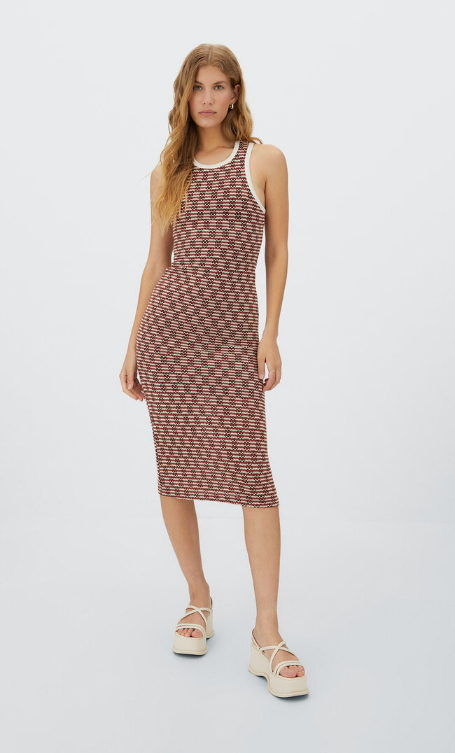 

Stradivarius Rustikales Midikleid Mit Trägern Beige Xs
