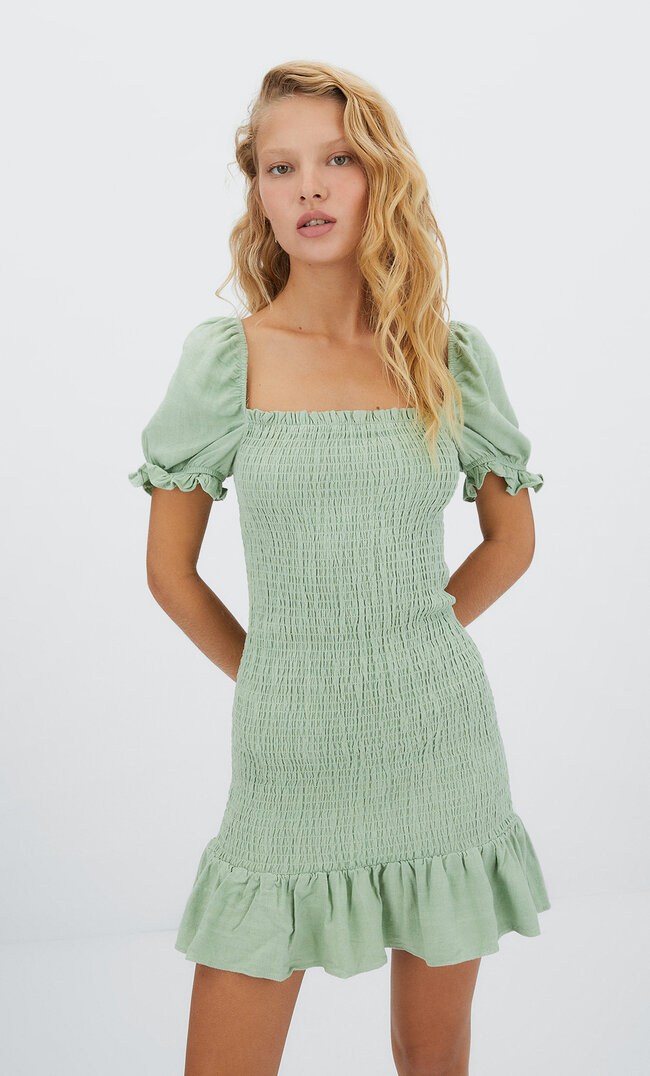 

Stradivarius Kurzes Leinenkleid Mit Gummizug Grün L