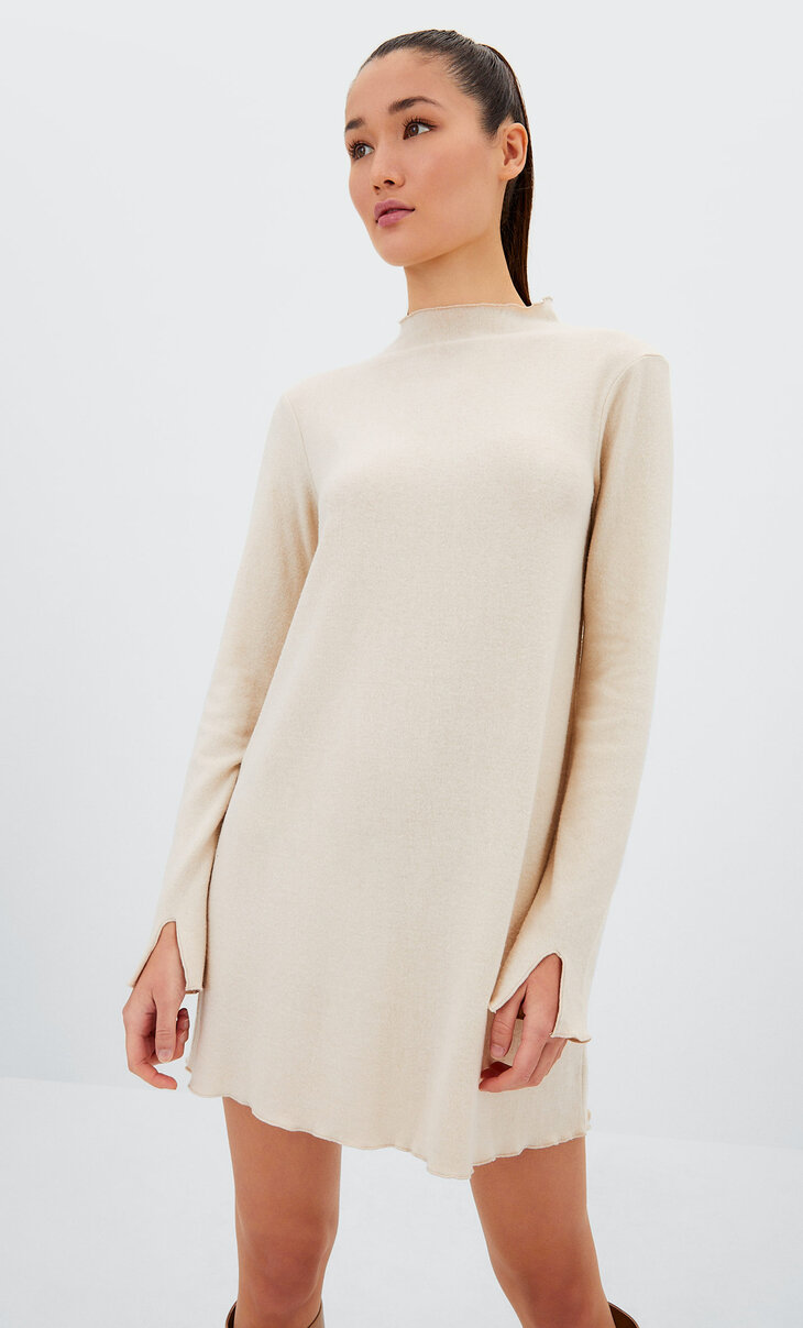 stradivarius robe pull