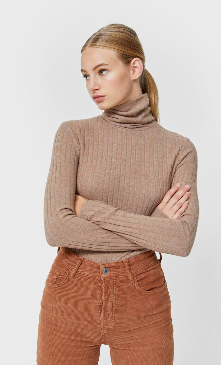 stradivarius turtleneck