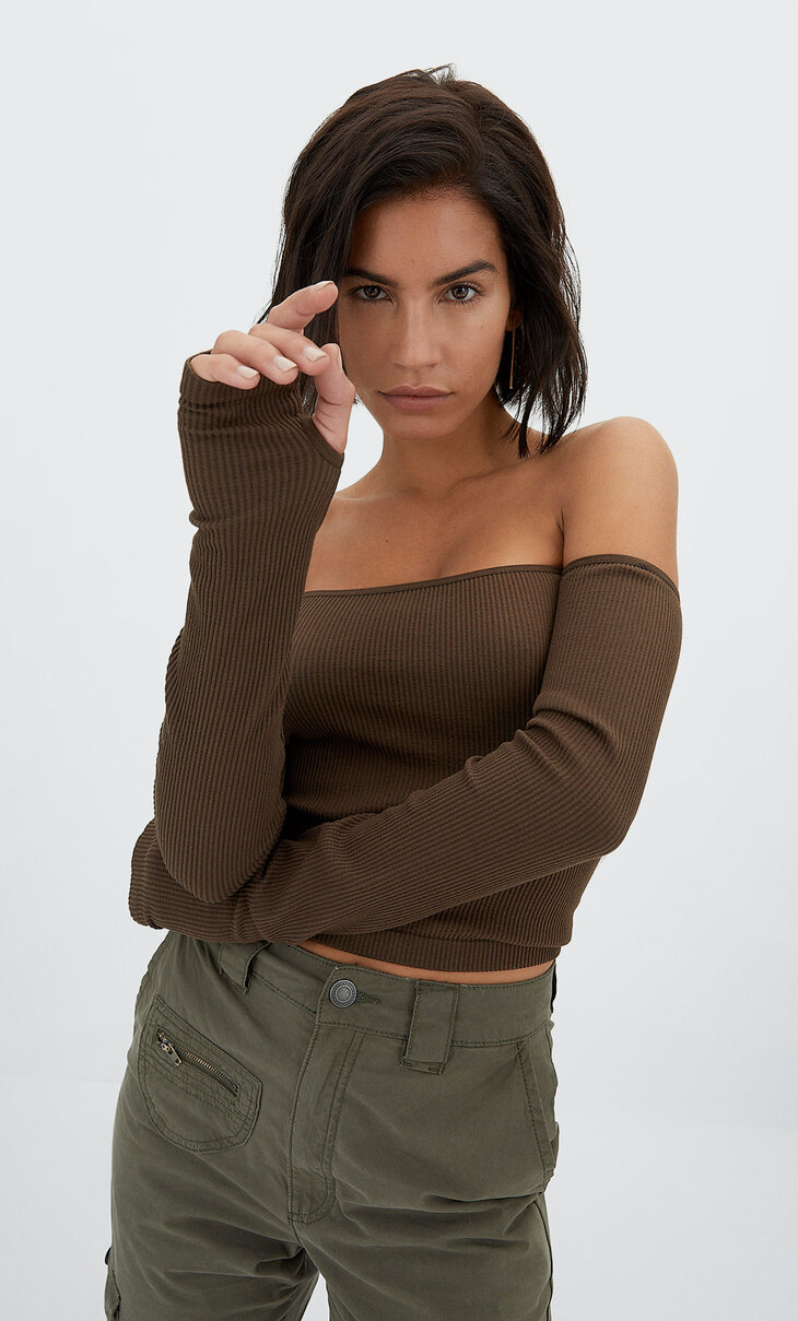 Camiseta seamless hombro descubierto | Stradivarius España