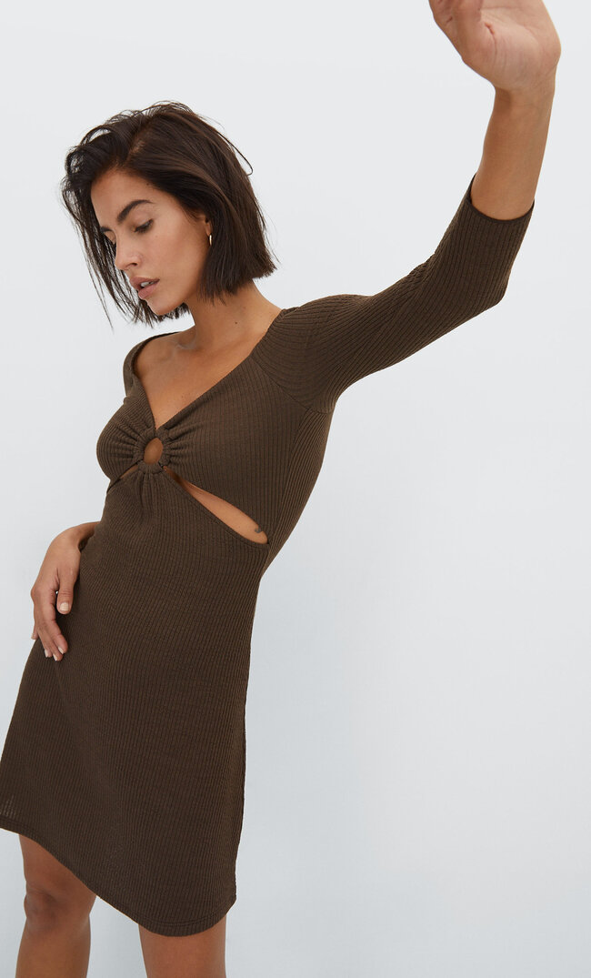 

Stradivarius Kurzes Kleid Mit Cut-Outs Braun L
