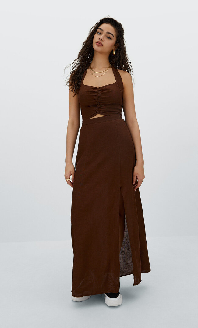 

Stradivarius Langes Leinenkleid Mit Cut-Outs Braun L
