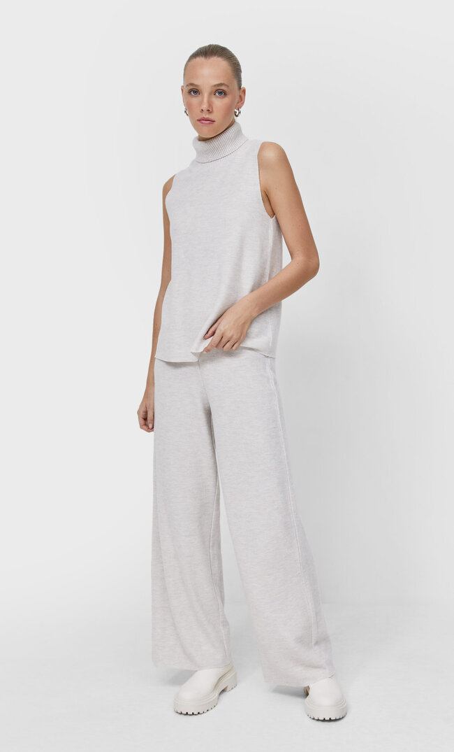 

Stradivarius Wide-Leg-Hose Im Rippenstrick Steingrau S