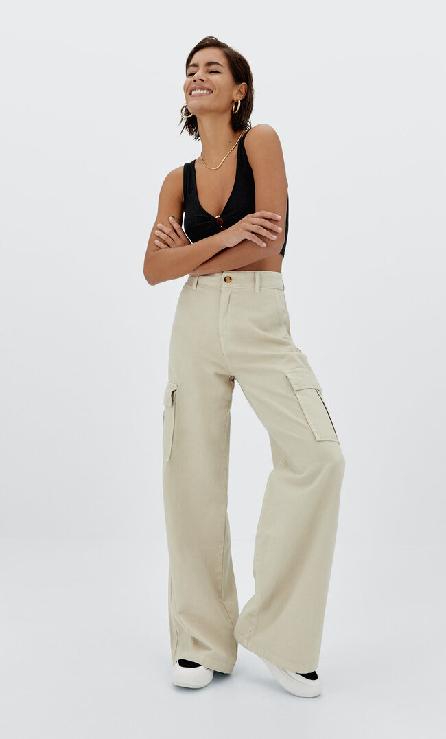 

Stradivarius Wide-Leg-Cargohose Steingrau 34