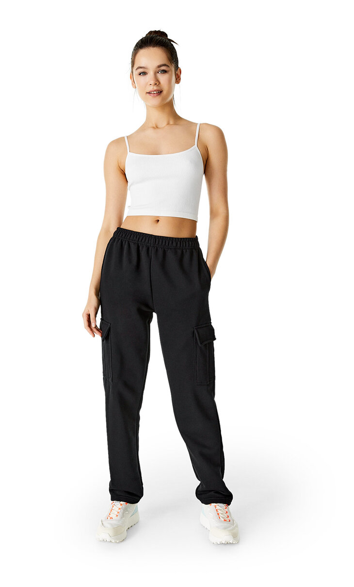 Ropa deportiva de Mujer - Colección 2022 | Stradivarius España