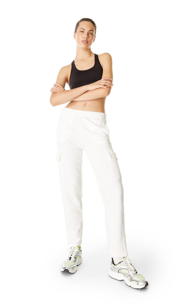 Ropa deportiva de Mujer - Colección 2022 | Stradivarius España