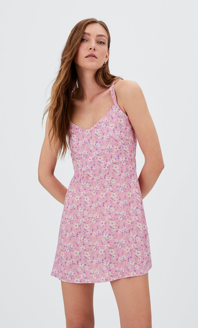 

Stradivarius Kurzes Kleid Mit Print Lila Xxs