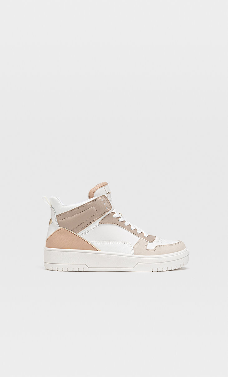 High-top trainers with decorative pieces