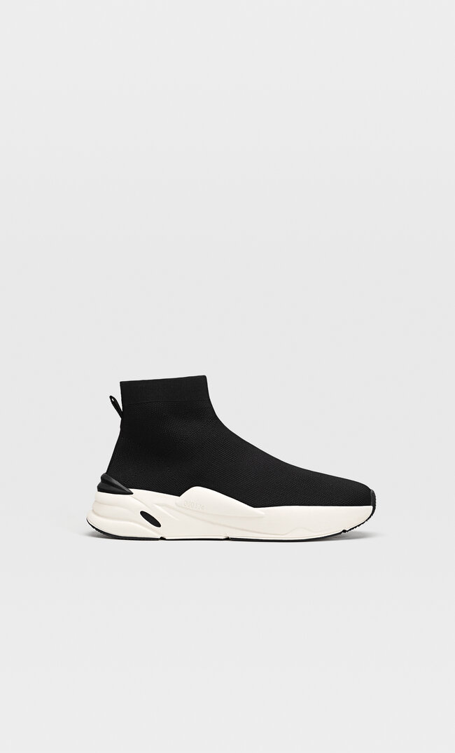 

Stradivarius Sneaker Aus Strickgewebe Schwarz 37