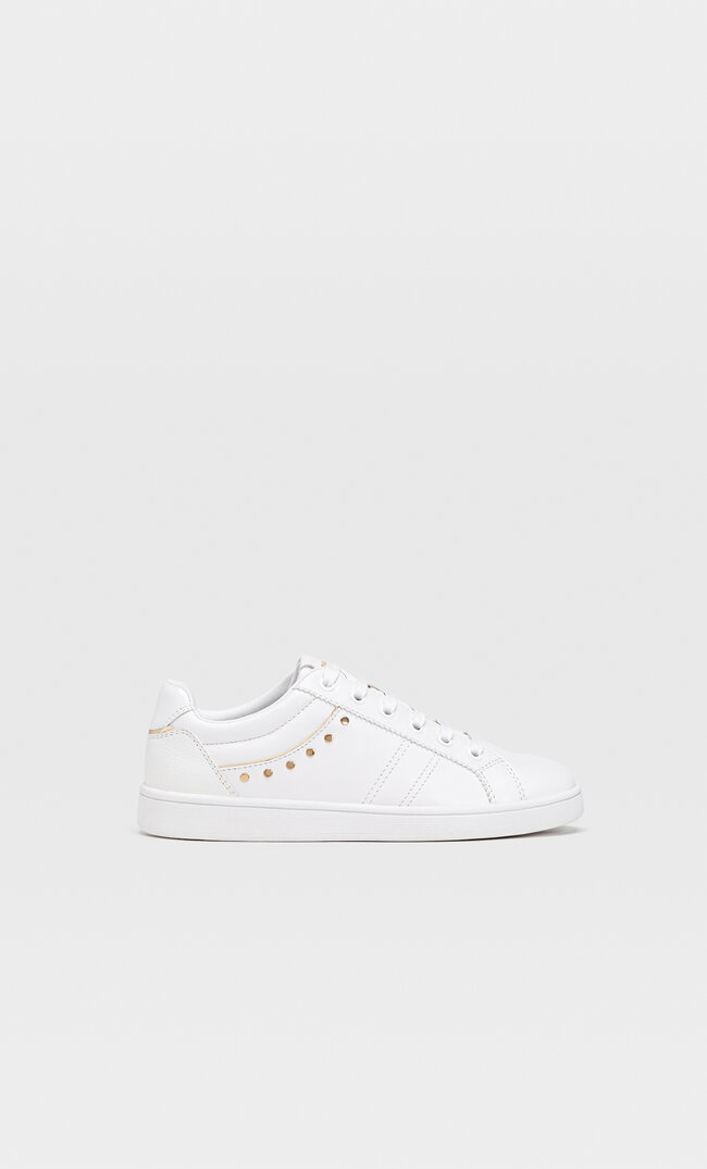

Stradivarius Weiße Sneaker Mit Nietenverzierung Weiss 37