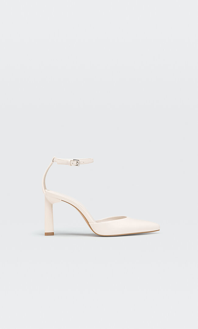 

Stradivarius Slingbacks Mit Absatz Natur 41