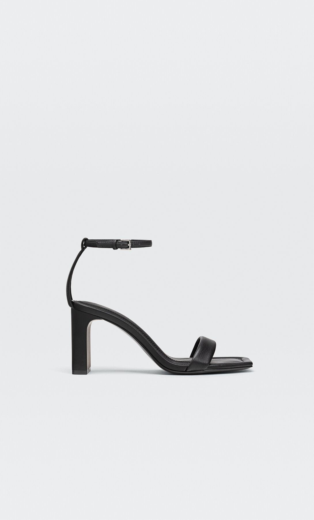Sandalias tacón tira acolchada | Stradivarius España