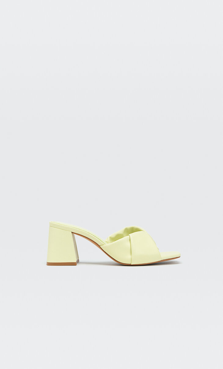 Sandalias tacón de Mujer - Colección Verano 2022 | Stradivarius España