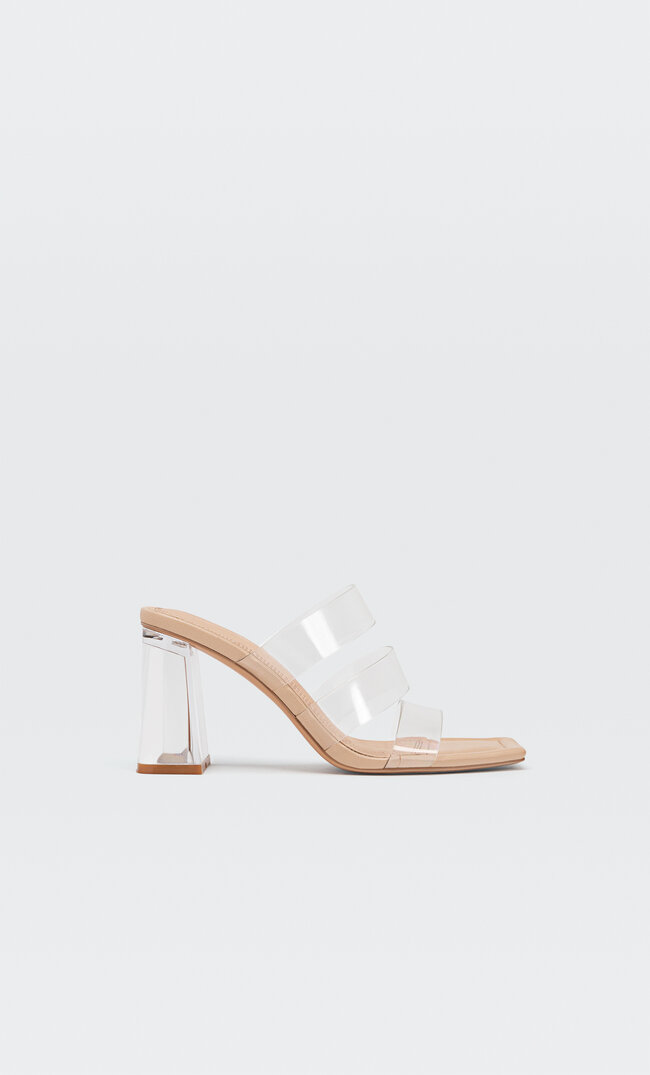 

Stradivarius Sandale Mit Absatz Aus Vinyl Naturfarben 39