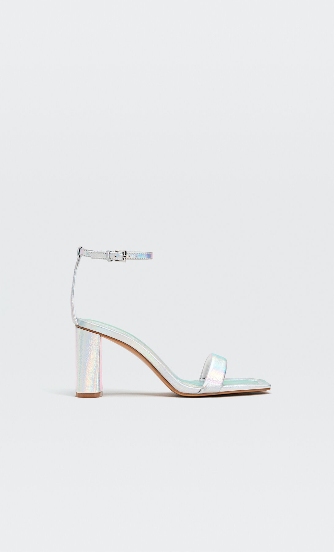 Sandalias tacón tira acolchada | Stradivarius España