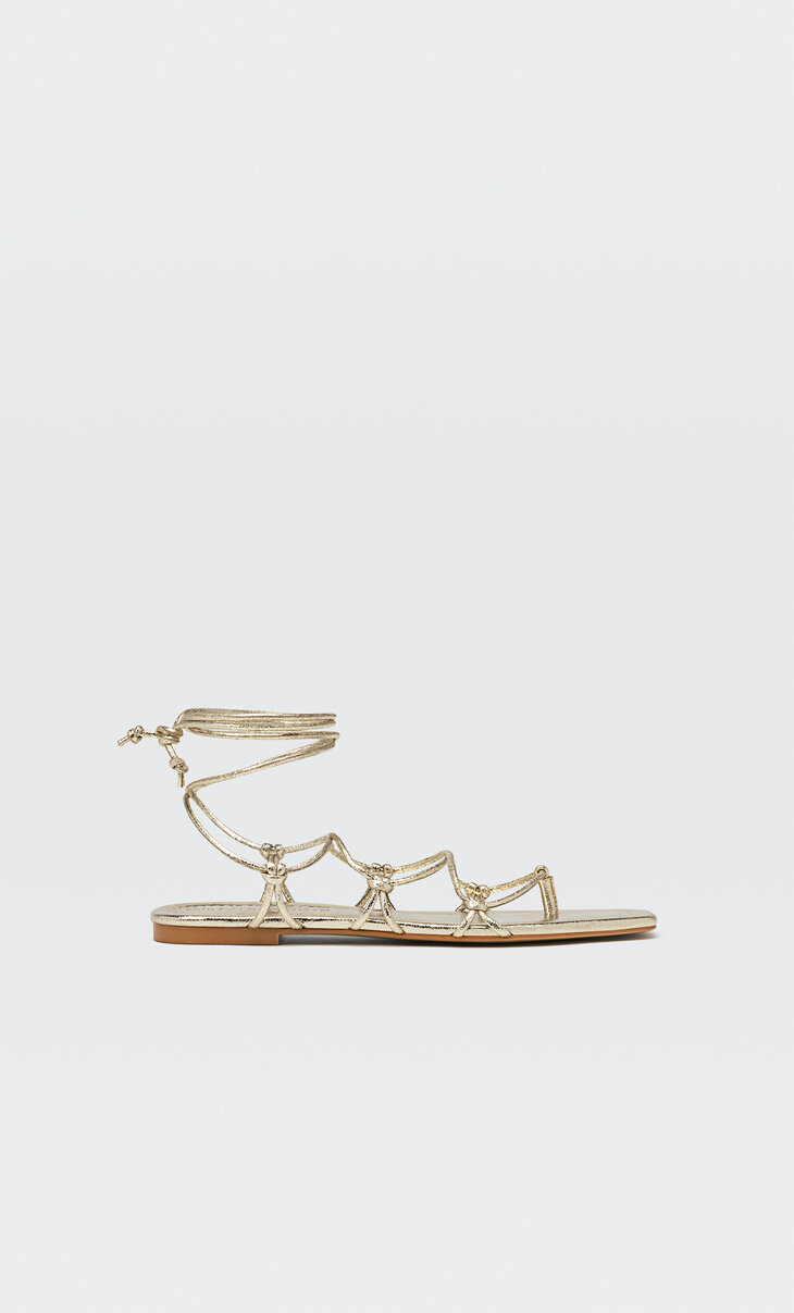 Sandalias planas de Mujer - Colección Verano 2022 | Stradivarius España