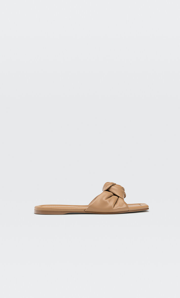 Sandalias planas de Mujer - Colección Verano 2022 | Stradivarius España