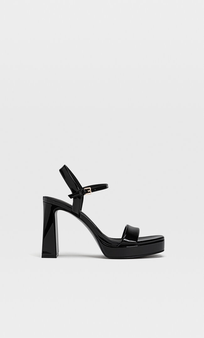 

Stradivarius Sandale Mit Absatz Und Plateau Schwarz 39