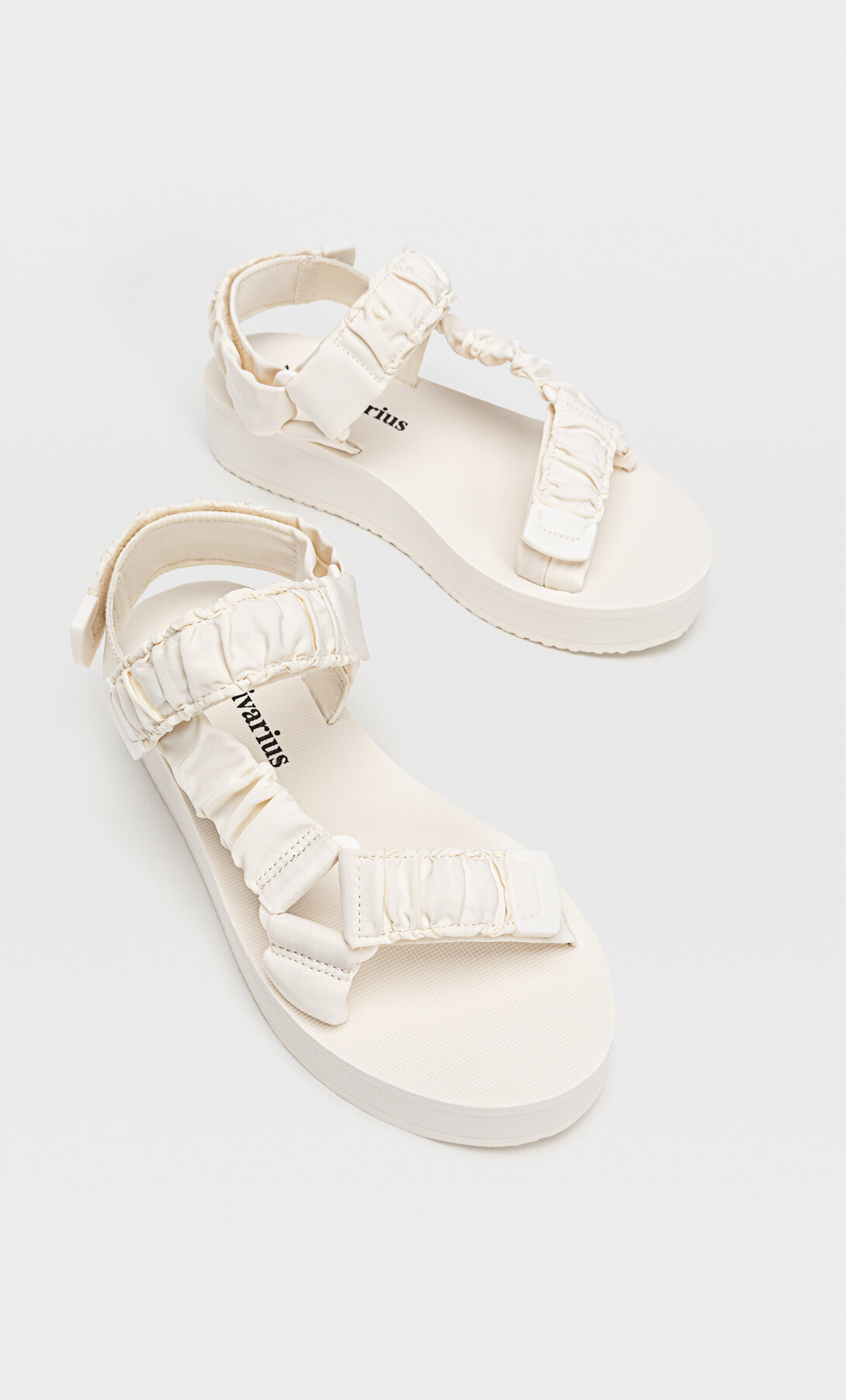 Flat strappy fabric sandals - Women's 