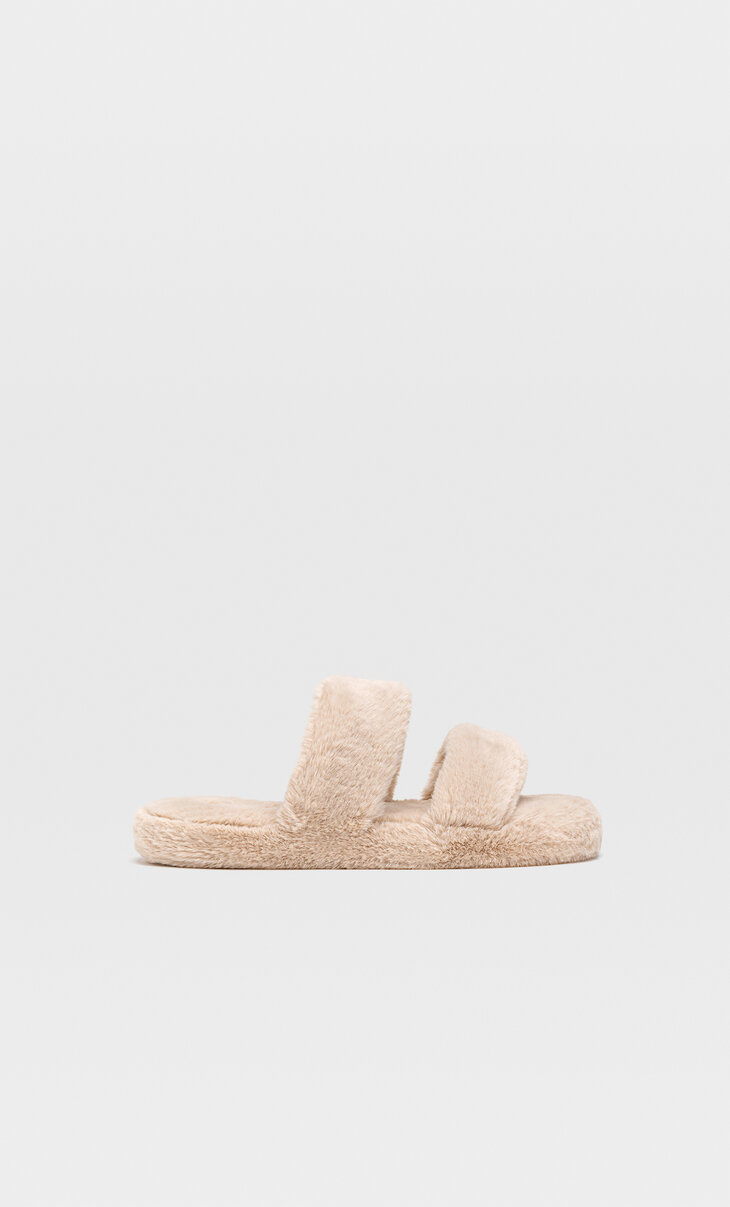 Flat furry sandals
