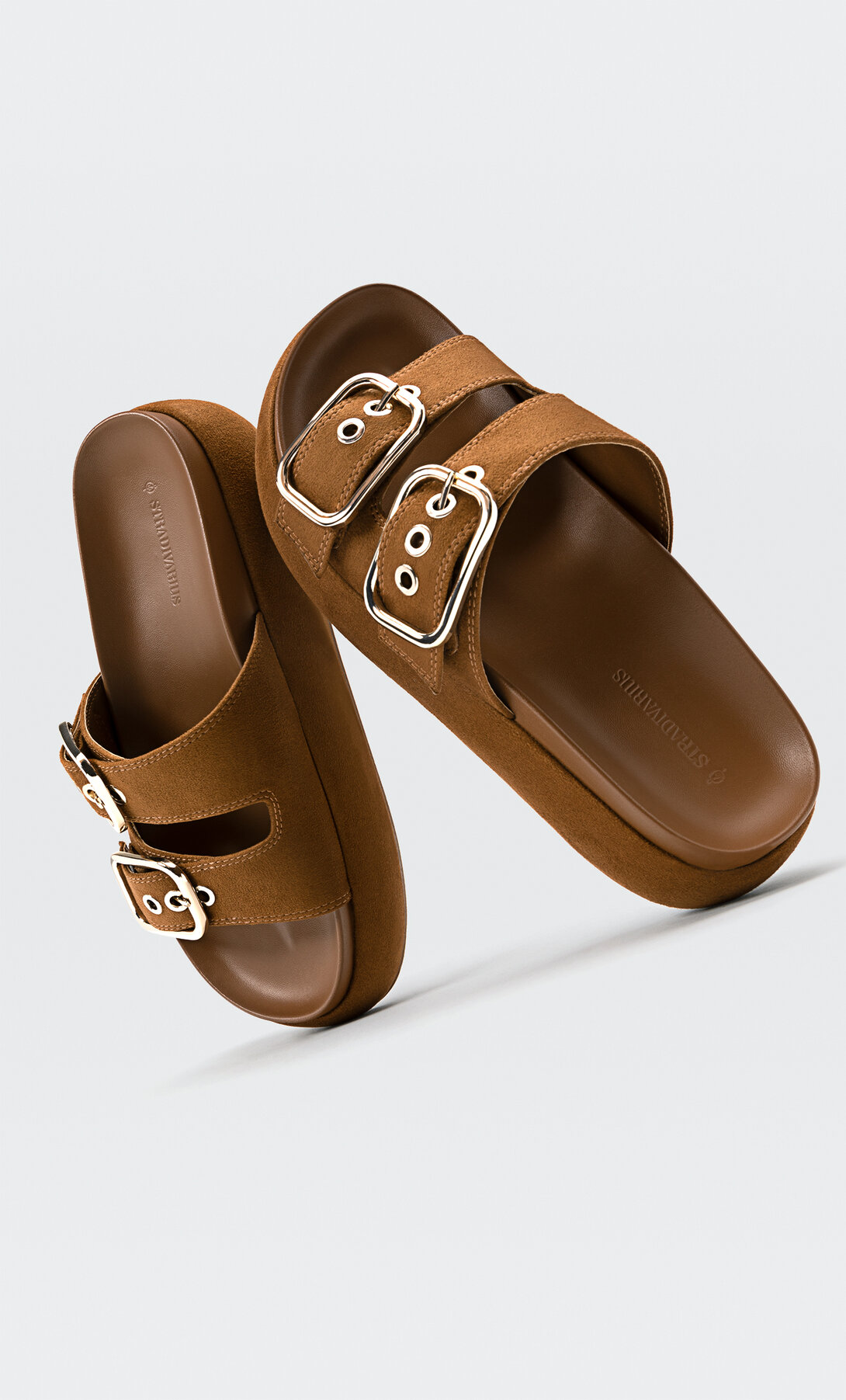 Sandalias shop hebillas stradivarius