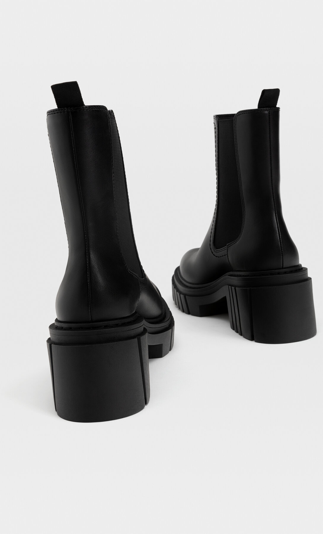 Botines elásticos piso track | Stradivarius España