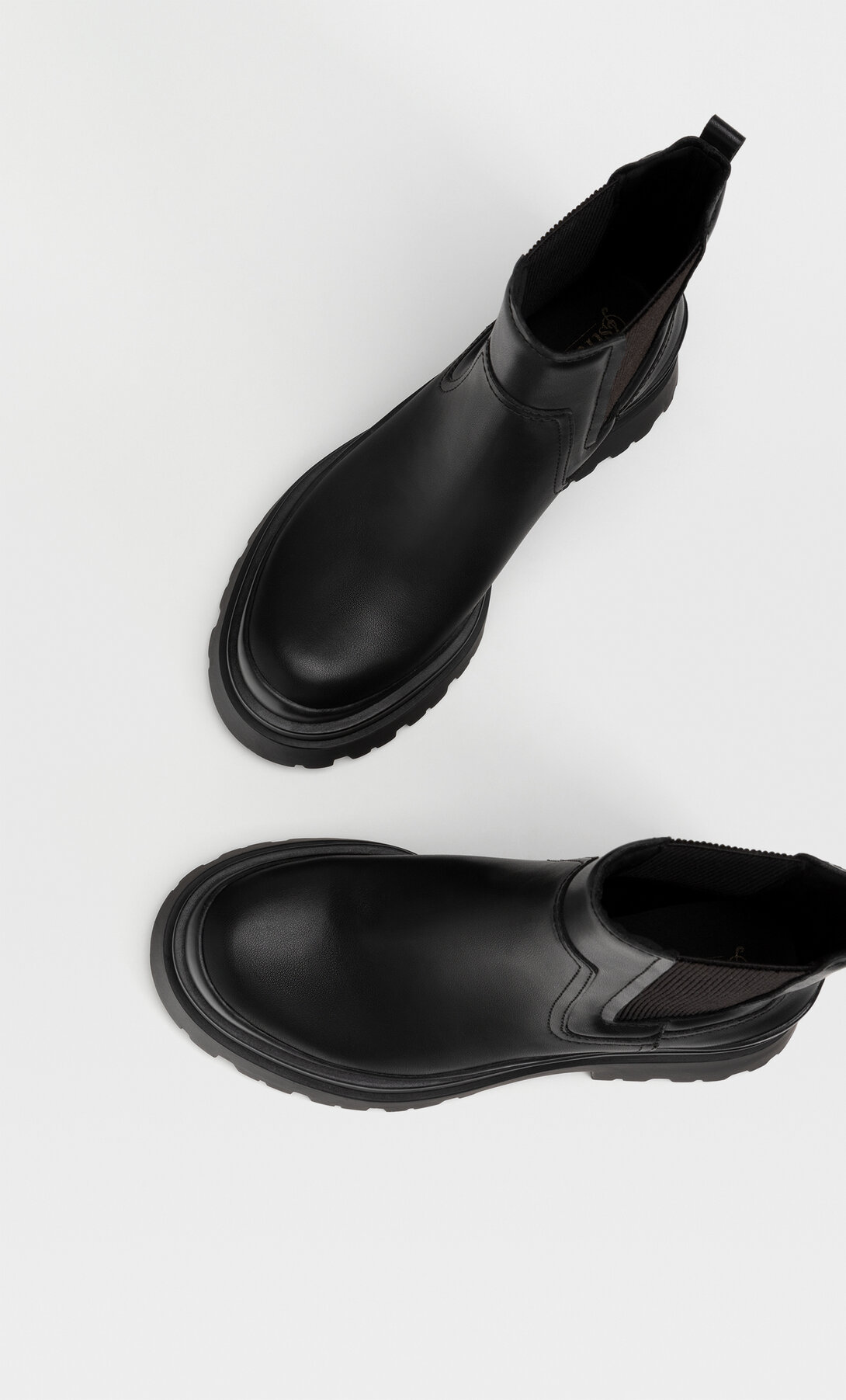 Flat elastic ankle boots with track sole - Women's fashion | Stradivarius France