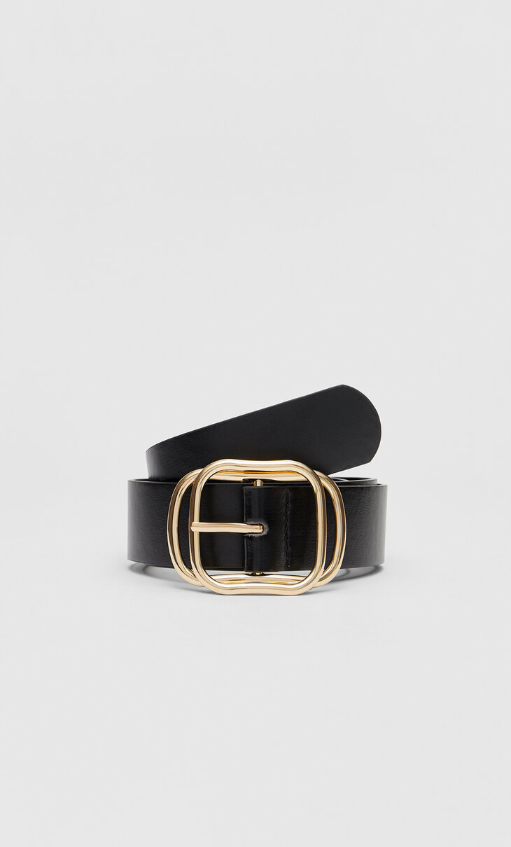 Belt with superimposed buckle