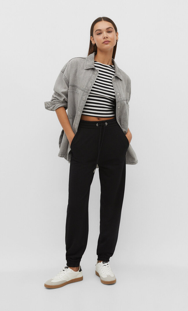 

Stradivarius Jogginghose aus Plüschgewebe Schwarz XS
