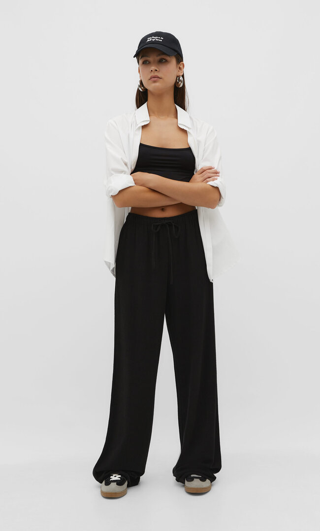 

Stradivarius Lange, fließende Hose Stil mit Leinenanteil Schwarz XS