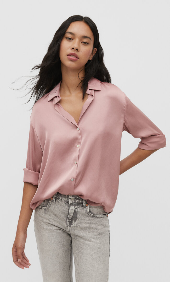 

Stradivarius Satinbluse mit Reverskragen Pastellrosa L