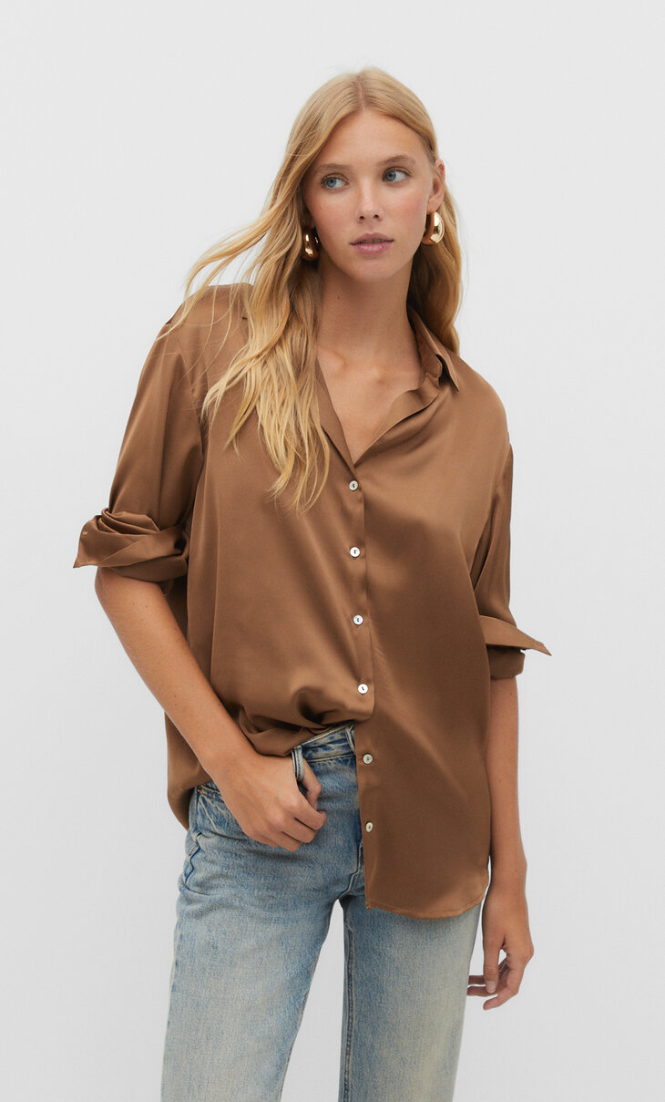 Gesatineerde blouse met kraag