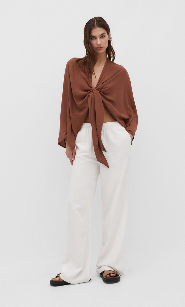 

Stradivarius Offene, fließende Bluse Braun XS