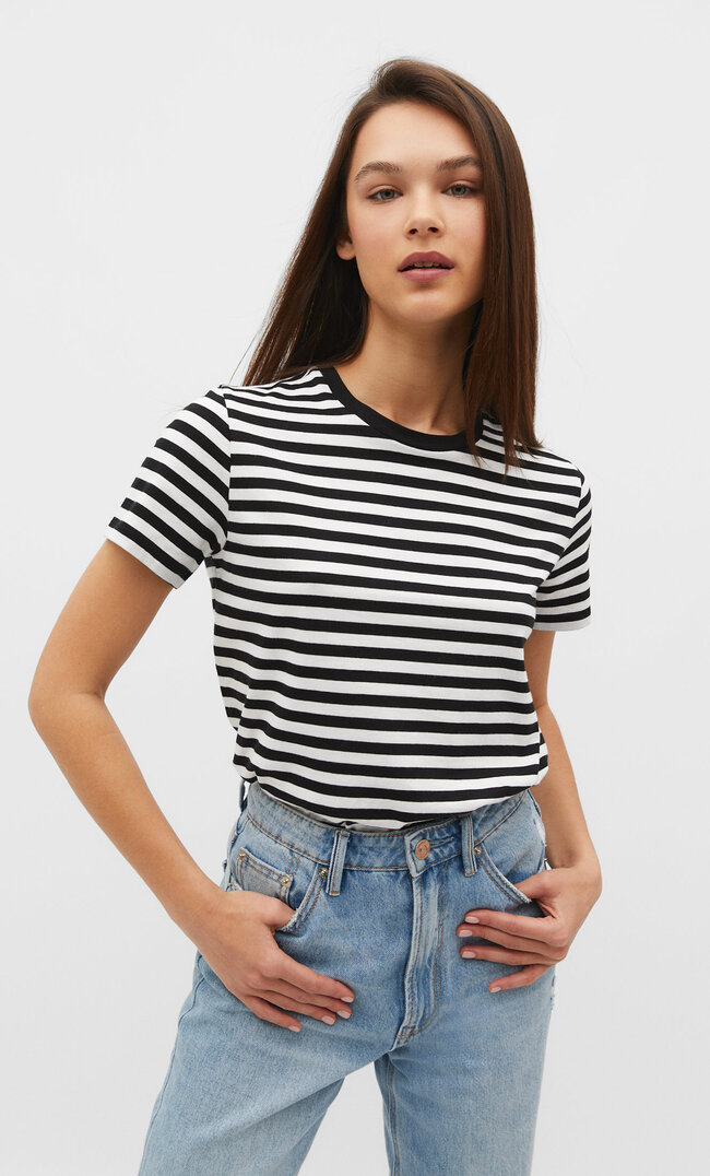

Stradivarius Basic-Shirt Schwarz L