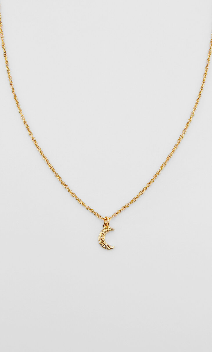 Chain with moon charm. Gold/Silver plated.