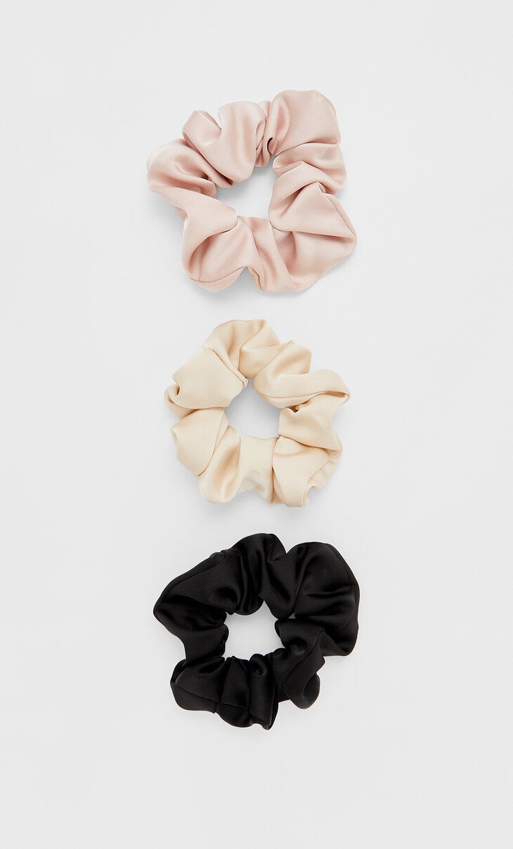 Set of 3 satin scrunchies