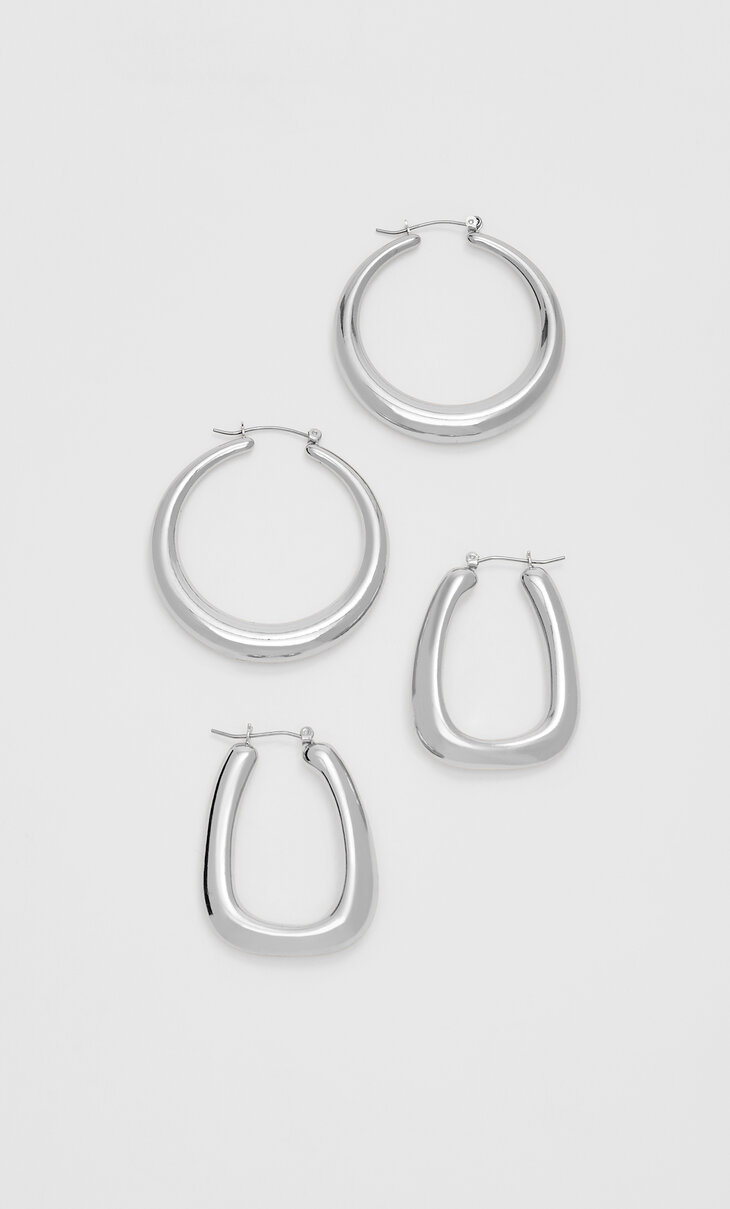 Set of 2 grunge hoop earrings