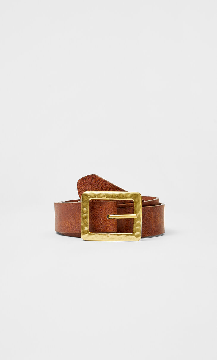 Belt with square hammered buckle