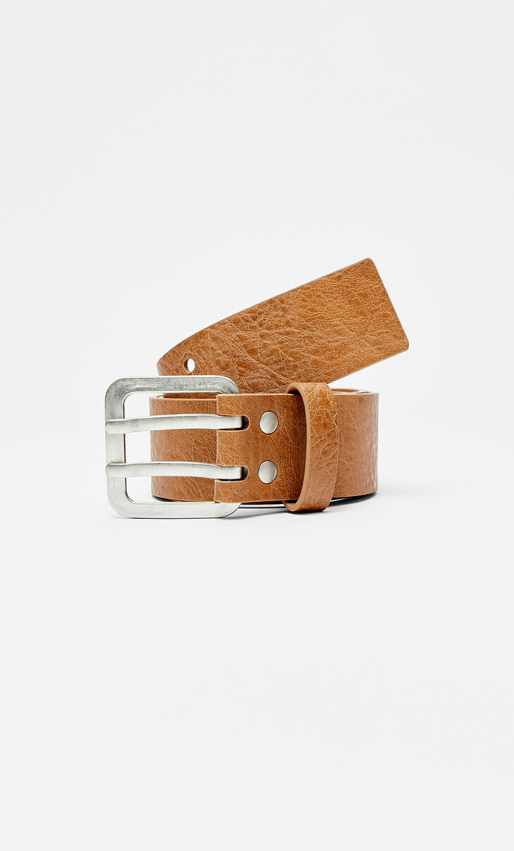 Wide belt with square buckle