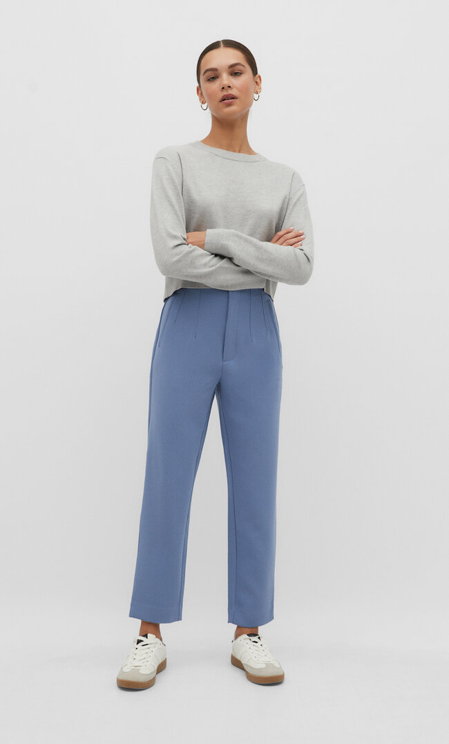

Stradivarius Stoff-Bundfaltenhose Himmelblau 36