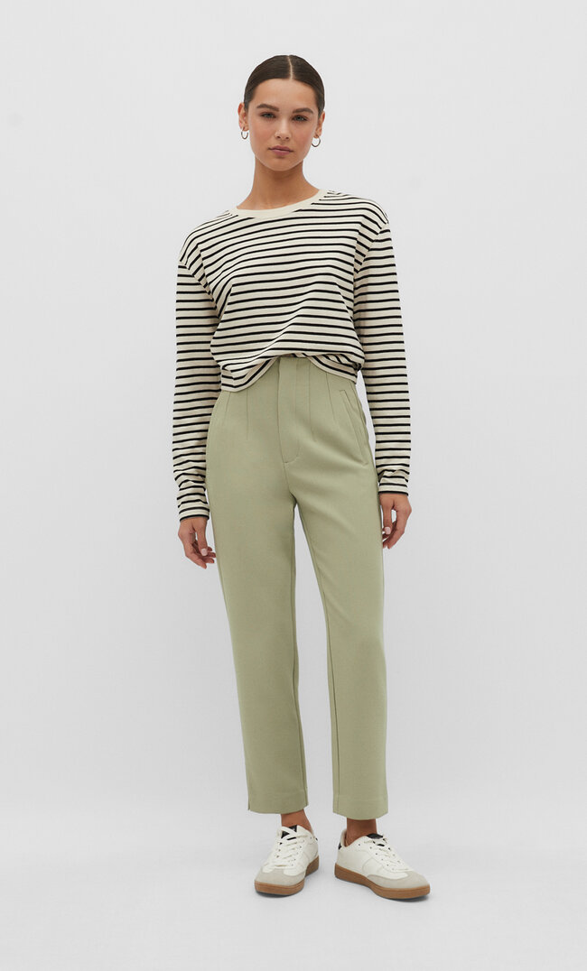 

Stradivarius Stoff-Bundfaltenhose Khaki 40