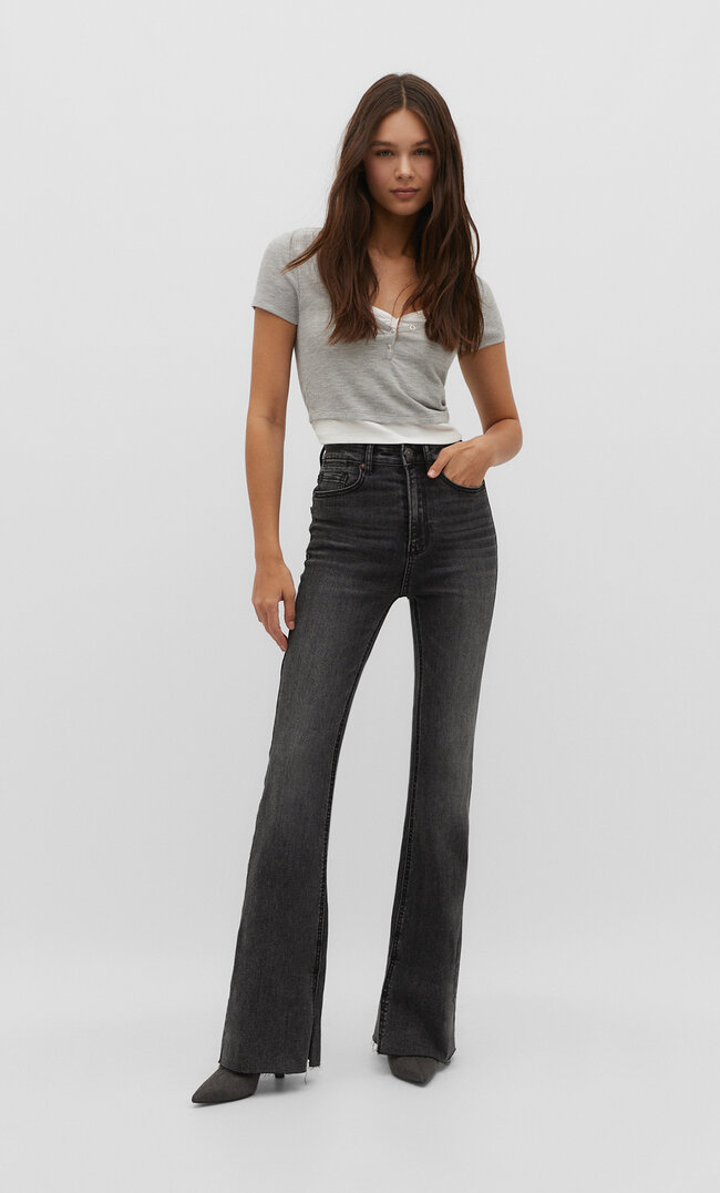 

Stradivarius Jeans-Schlaghose im Slim-Fit schwarzer Denim 44