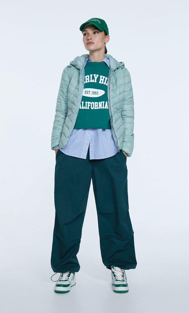 

Stradivarius Steppjacke mit Kapuze Grün S