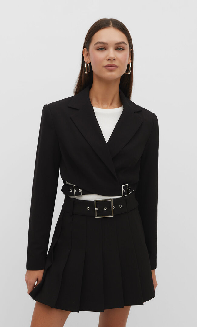 Stradivarius Cropped-Blazer mit Schnalle Schwarz XL
