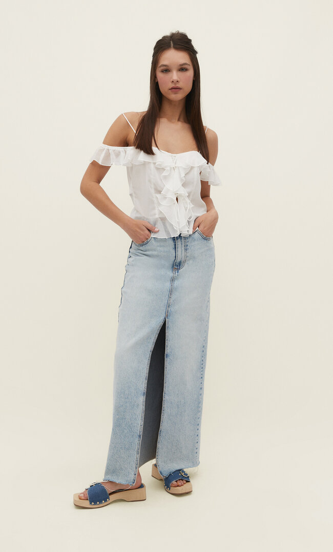 

Stradivarius Top mit freier Schulter Weiß M