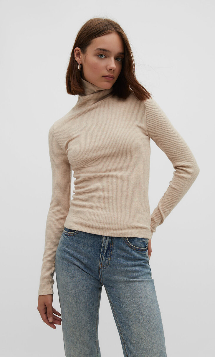 Tričko z bavlny s povrchovou úpravou s vysokým rolákovým golierom