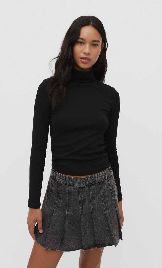 

Stradivarius Shirt mit Rollkragen Schwarz S